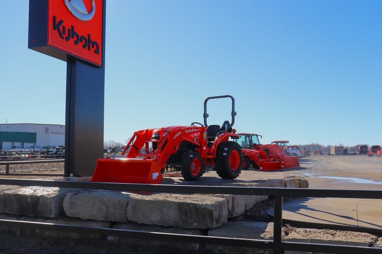 2023 KUBOTA L2502HST 205948
