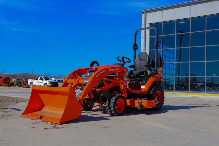 2023 KUBOTA BX2680V-1 204215